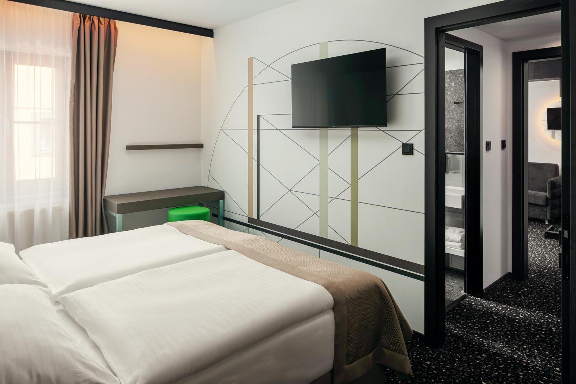 Ea Embassy Hotel Prag